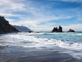 Le spiagge più belle di tenerife: guida all’itinerario perfetto