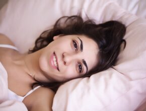 Insonnia e difficoltà nel dormire: da cosa potrebbe dipendere?