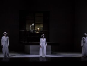Il rito di Ingmar Bergman, al Teatro di Napoli | Recensione