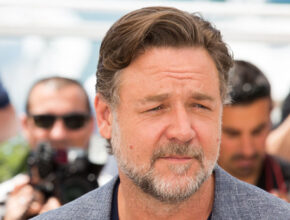 Russell Crowe è il protagonista del film The Exorcism, horror di Joshua John Miller. Ecco tutti i nuovi dettagli e la prima immagine.