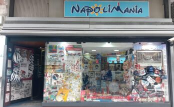 Napolimania, Negozio di Via Toledo