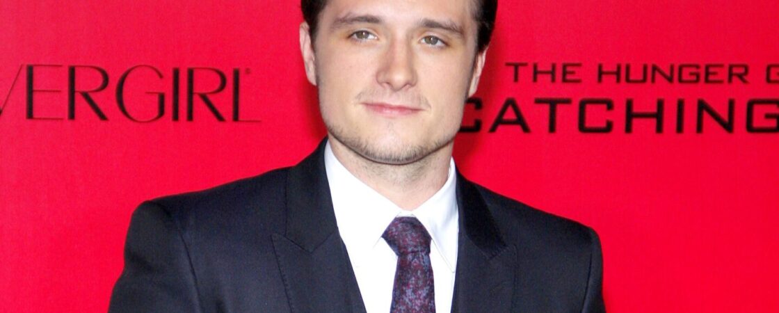 Film con Josh Hutcherson. L'attore Josh Hutcherson sul red carpet.