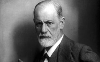 Il 30 giugno Freud pubblicò Al di là del principio del piacere