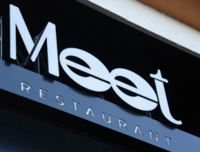 Meet Restaurant: grande inaugurazione sul lungomare di Napoli