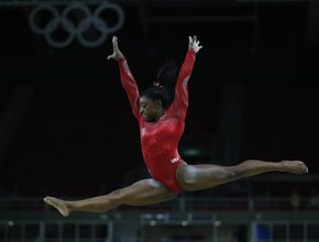 Simone Biles: la campionessa statunitense di ginnastica artistica.