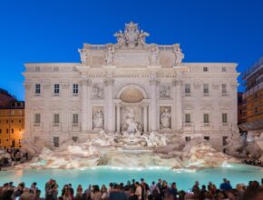 Perché si lanciano monete nella Fontana di Trevi?