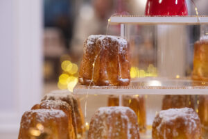 I Dolci delle Feste dei Grandi Interpreti by Mulino Caputo: successo e tradizione al Grand Hotel Vesuvio