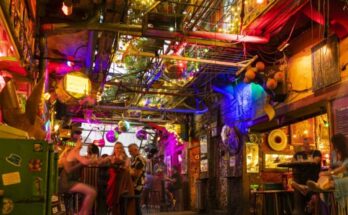 Ruin bar di Budapest: il Szimpla Kert